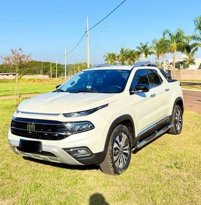 FIAT TORO 2.0 16V TURBO DIESEL VOLCANO 4WD AT9 FIAT TORO 2.0 16V TURBO DIESEL VOLCANO 4WD AT9